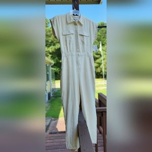 Nine West Jumpsuit/Romper, Ivory/Cream, Size Medium (no belt) NWT